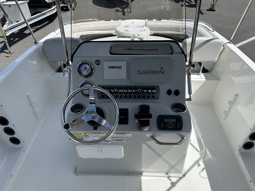 2019 HURRICANE COASTAL 19 - $28,900