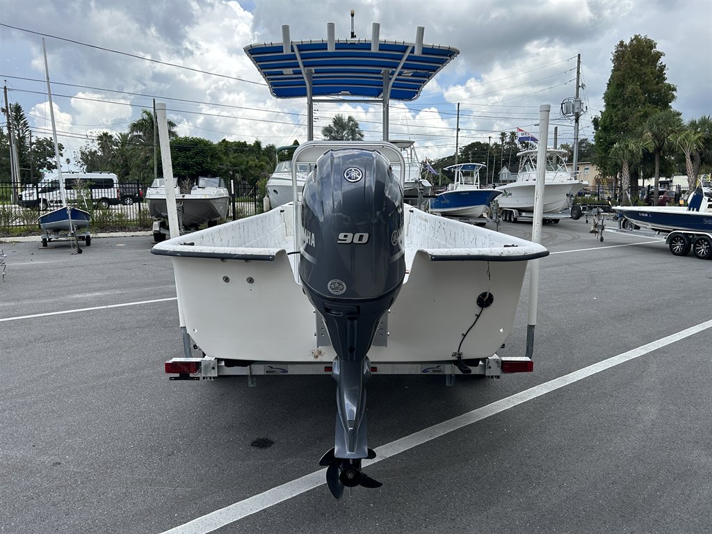 1999 CAROLINA SKIFF 24 - $16,900