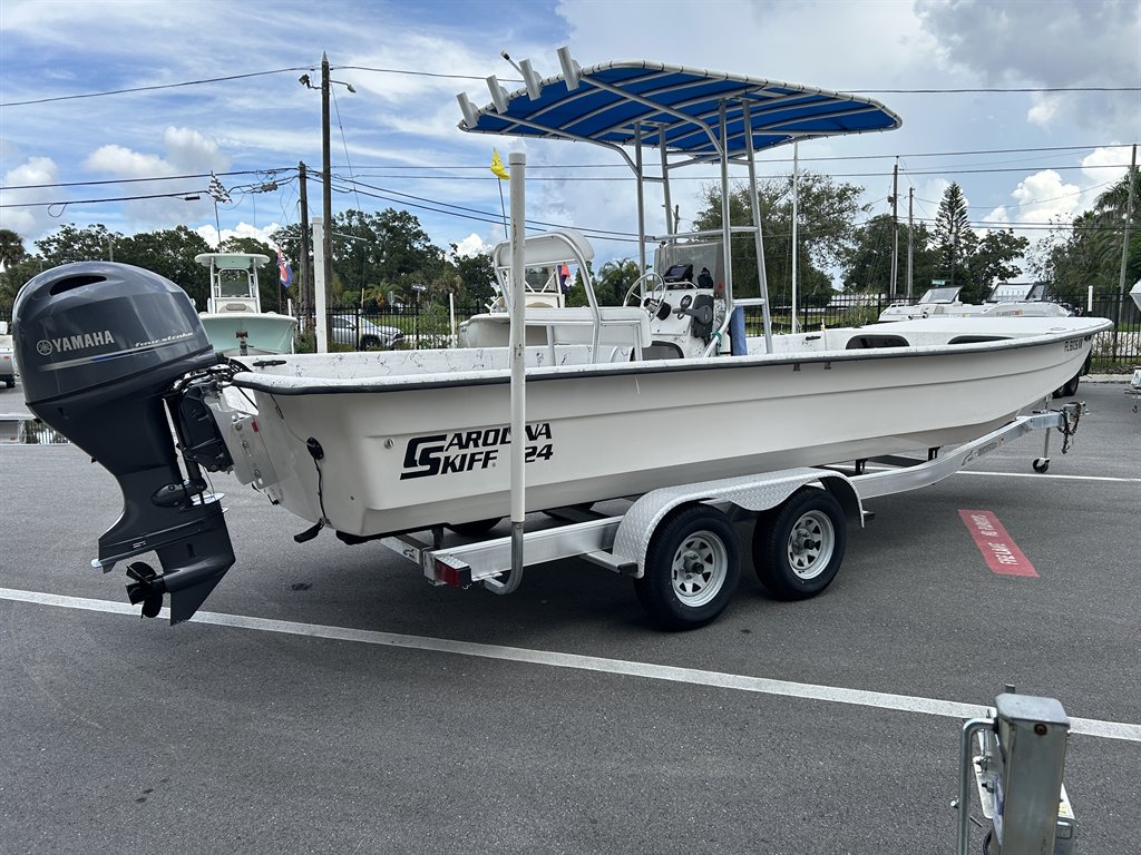 1999 CAROLINA SKIFF 24 - $16,900