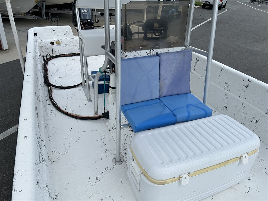 1999 CAROLINA SKIFF 24 - $16,900