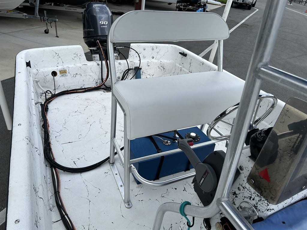 1999 CAROLINA SKIFF 24 - $16,900