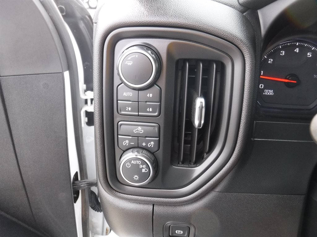 2021 Chevrolet Silverado 2500 Short BED photo