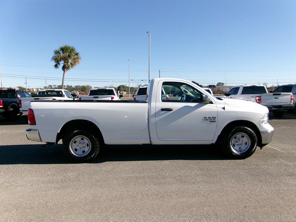 2023 RAM 1500 DS Tradesman photo
