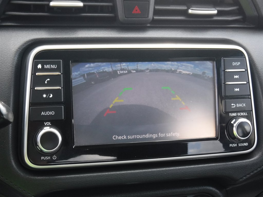 2020 Nissan Versa S photo