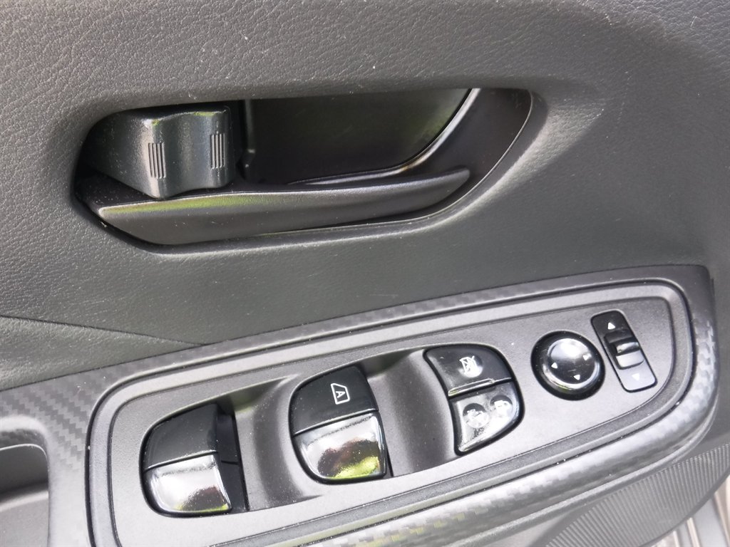 2020 Nissan Versa S photo