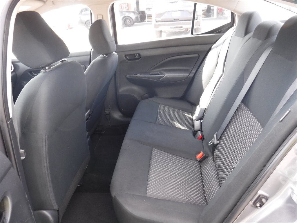 2020 Nissan Versa S photo