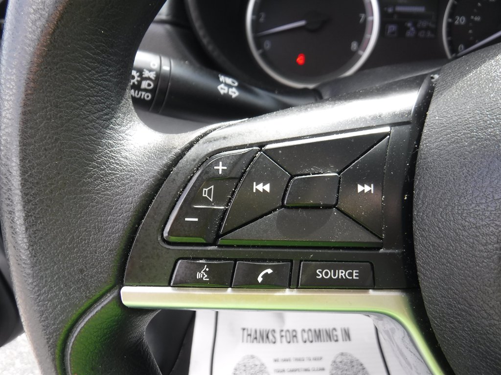2020 Nissan Versa S photo
