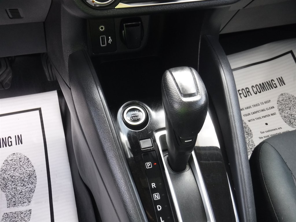 2020 Nissan Versa S photo