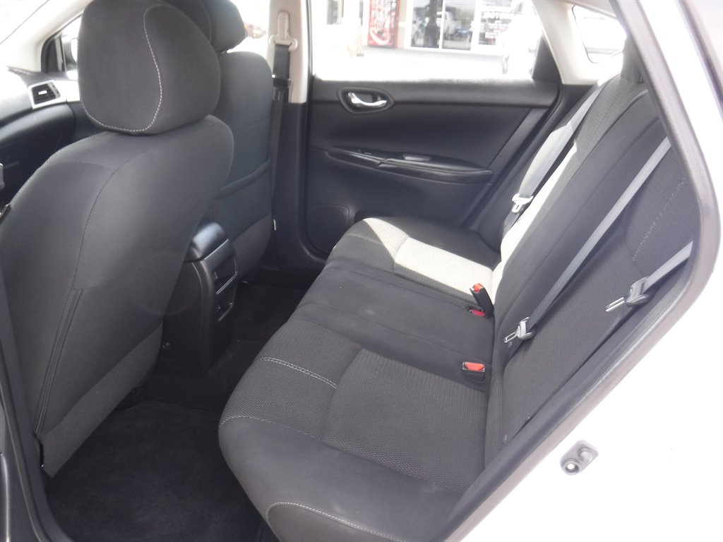 2018 Nissan Sentra SV photo