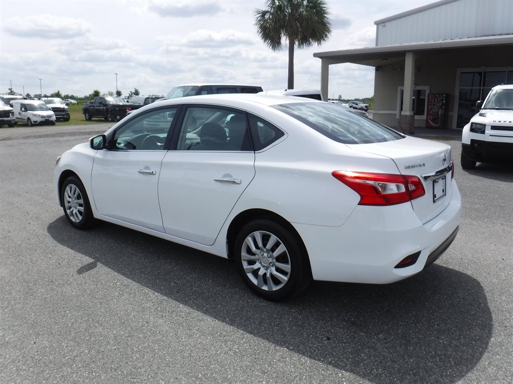 2018 Nissan Sentra SV photo