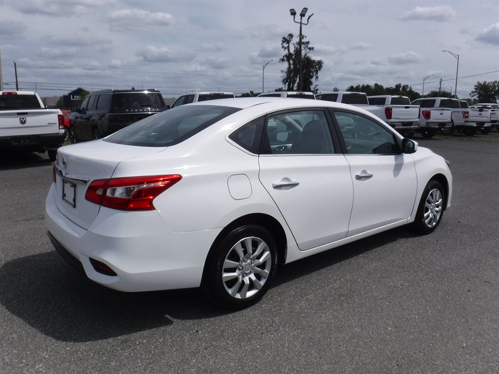 2018 Nissan Sentra SV photo