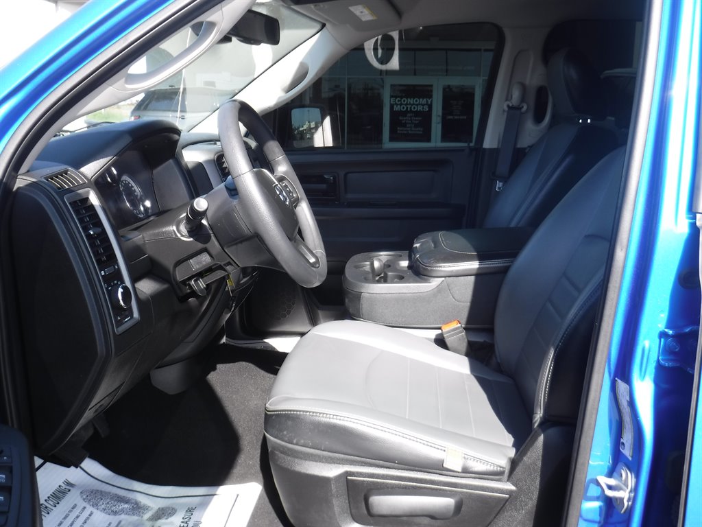 2023 RAM 1500 DS Tradesman photo