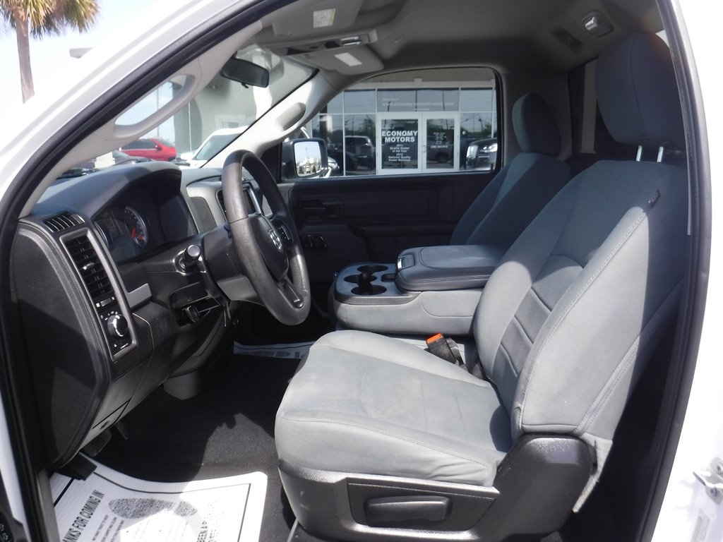 2020 RAM 1500 DS Tradesman photo