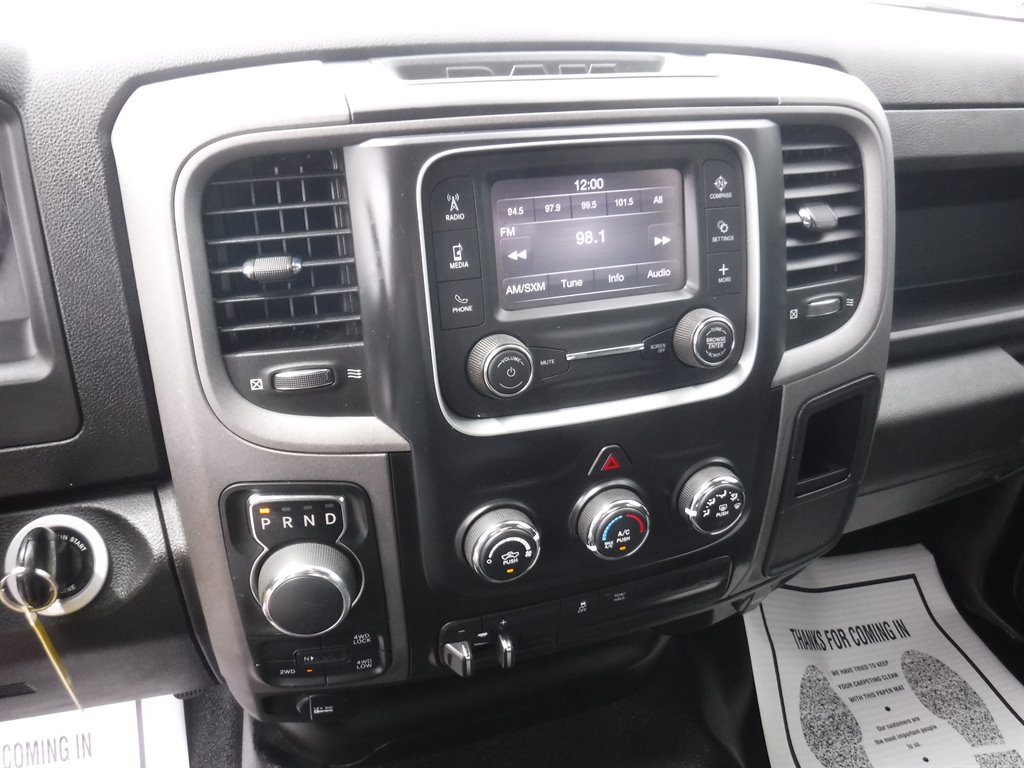 2021 RAM 1500 DS Short BED With TOW photo