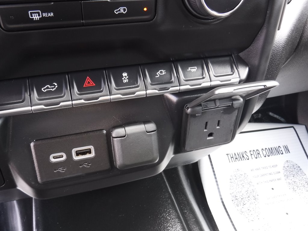 2021 Chevrolet Silverado 1500 Short BED photo