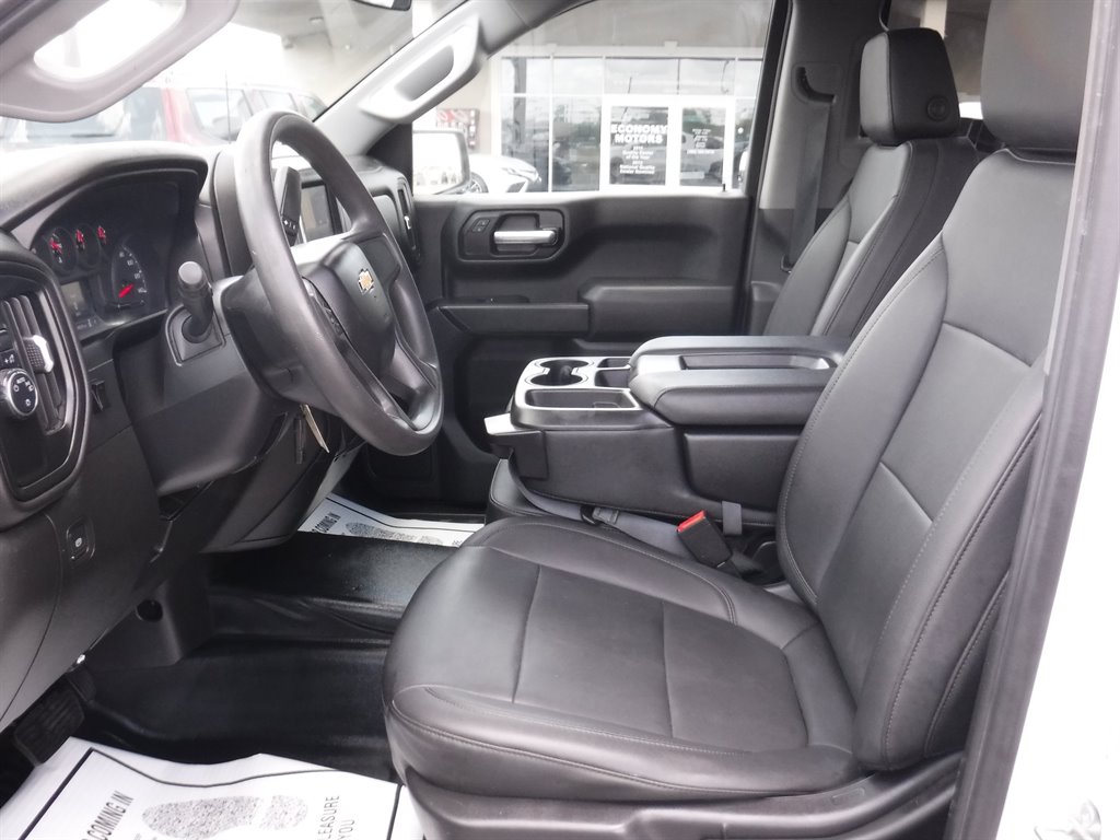2021 Chevrolet Silverado 1500 Short BED photo