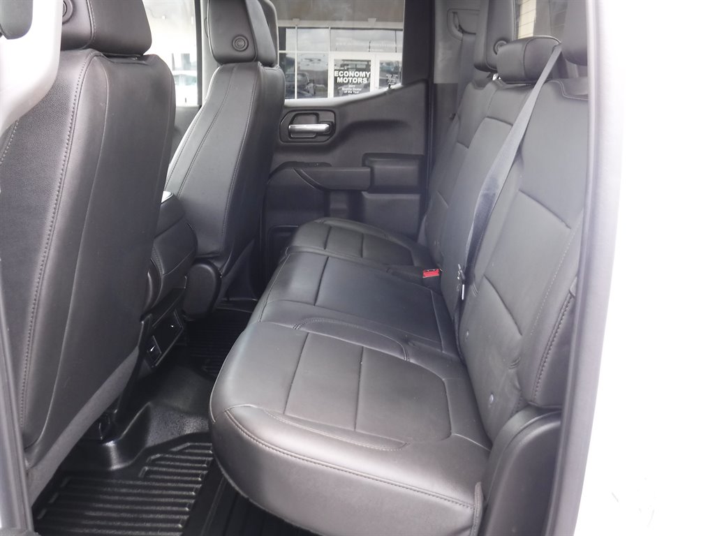 2021 Chevrolet Silverado 1500 Short BED photo