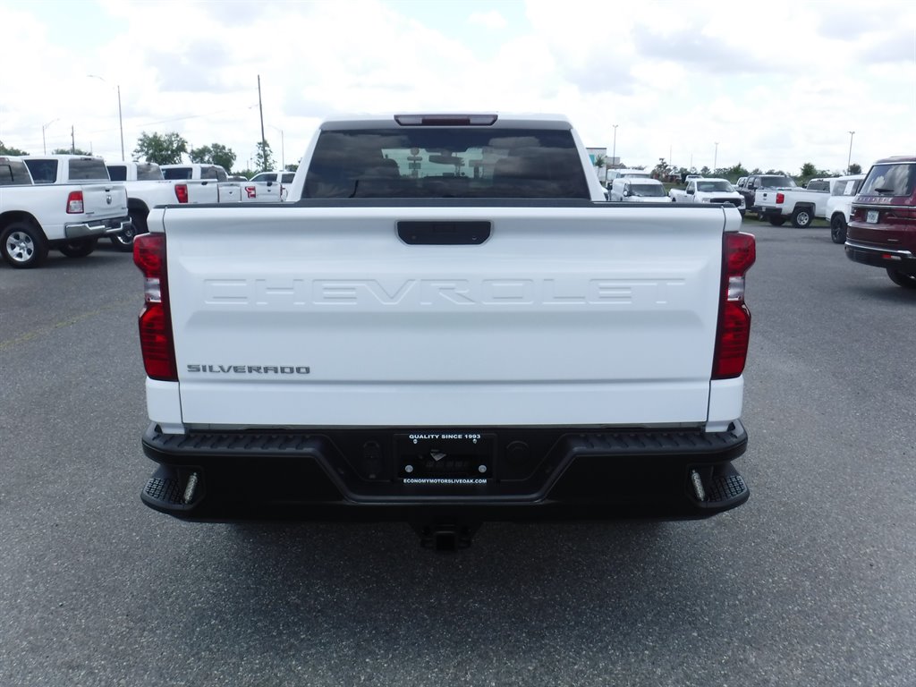 2021 Chevrolet Silverado 1500 Short BED photo