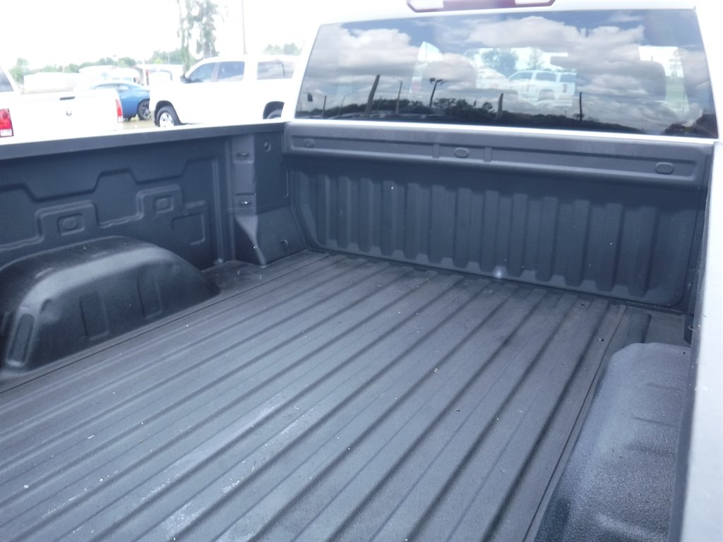 2021 Chevrolet Silverado 1500 Short BED photo