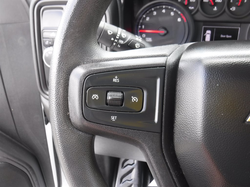 2021 Chevrolet Silverado 1500 Short BED photo