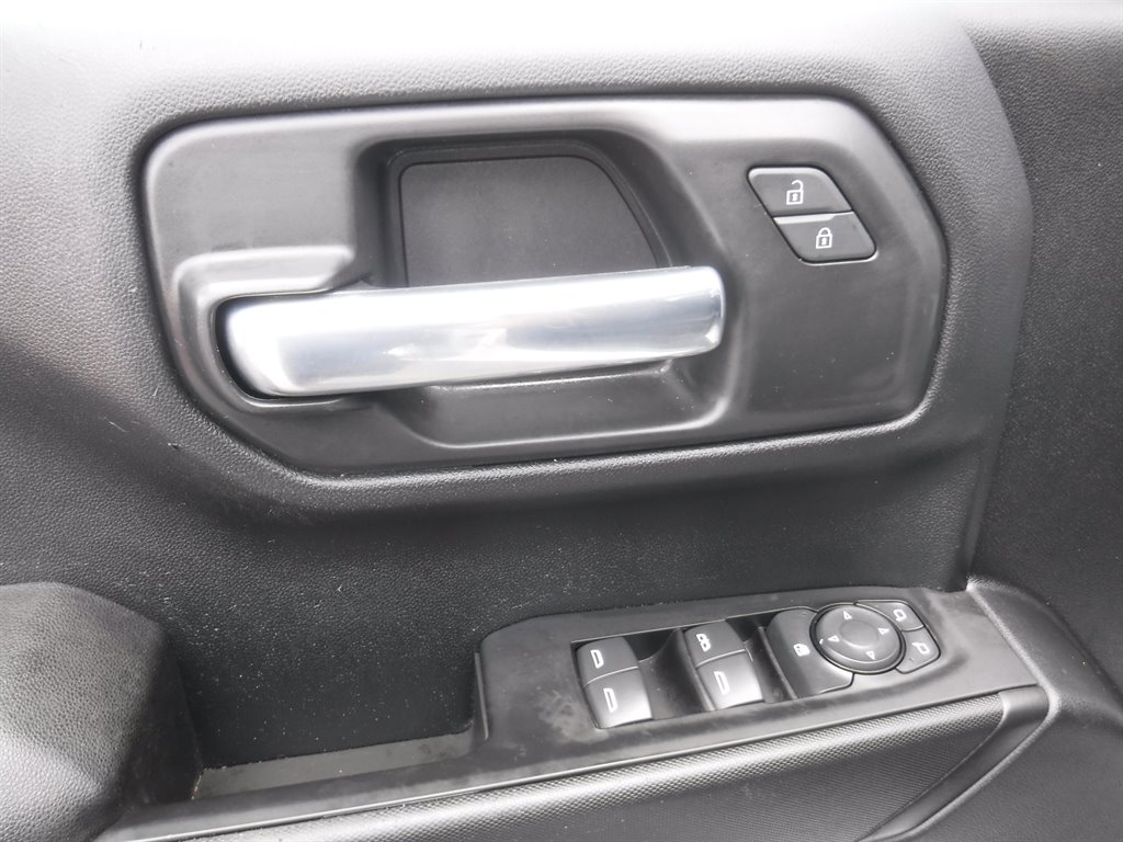 2021 Chevrolet Silverado 1500 Short BED photo
