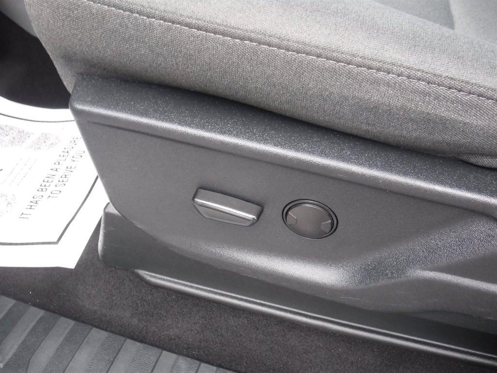 2024 Ford F150 XLT Hyrbid 4x4 photo