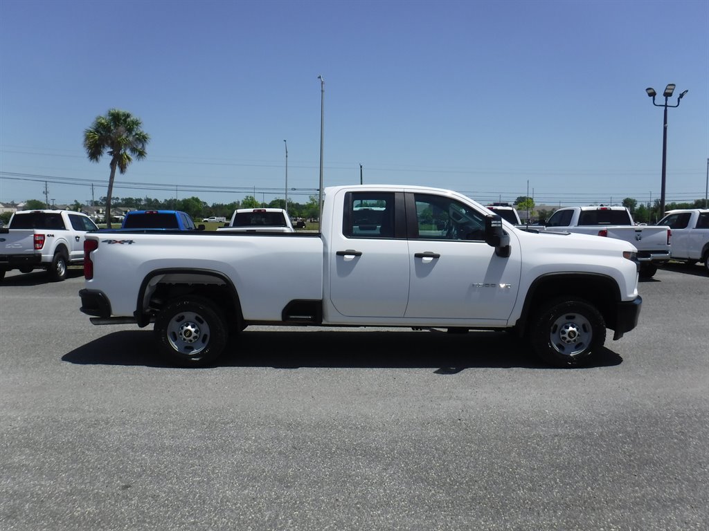 2020 Chevrolet Silverado 2500 4x4 Double CAB photo