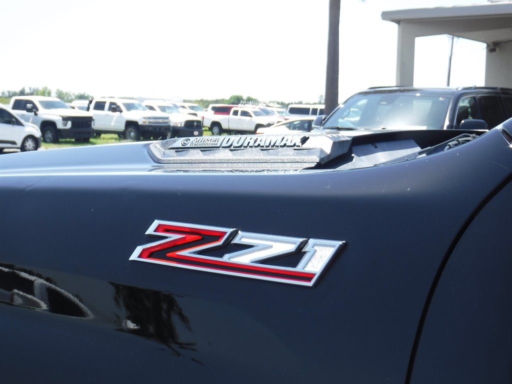 2020 Chevrolet Silverado 3500 Diesel 4x4 LT Z-71 photo