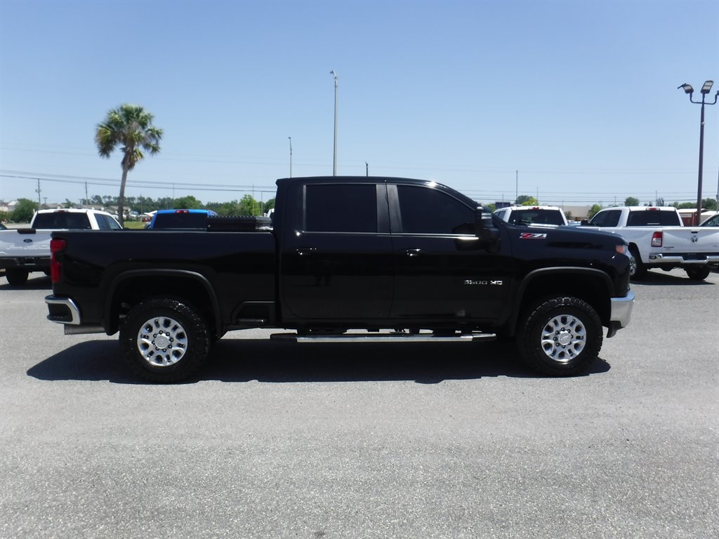 2020 Chevrolet Silverado 3500 Diesel 4x4 LT Z-71 photo