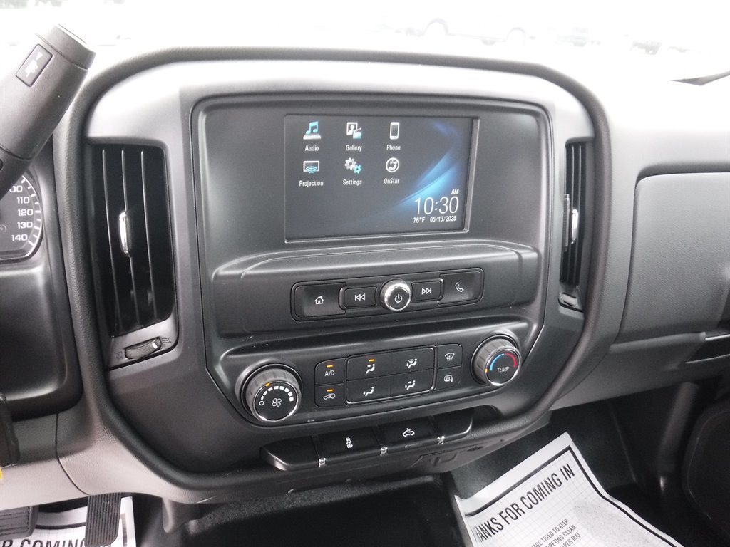 2017 Chevrolet Silverado 1500 Short BED photo