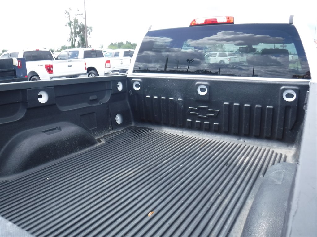 2017 Chevrolet Silverado 1500 Short BED photo