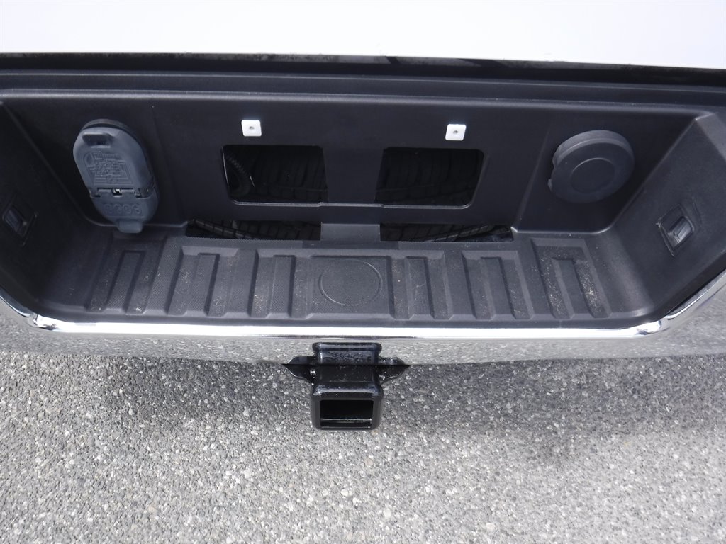 2017 Chevrolet Silverado 1500 Short BED photo