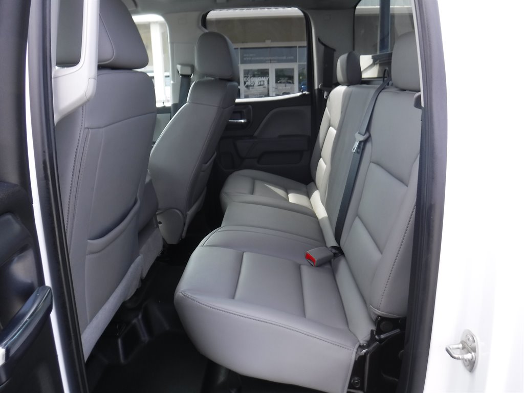 2019 Chevrolet Silverado 2500 Utility With Racks photo