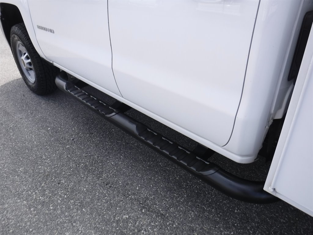 2019 Chevrolet Silverado 2500 Utility With Racks photo