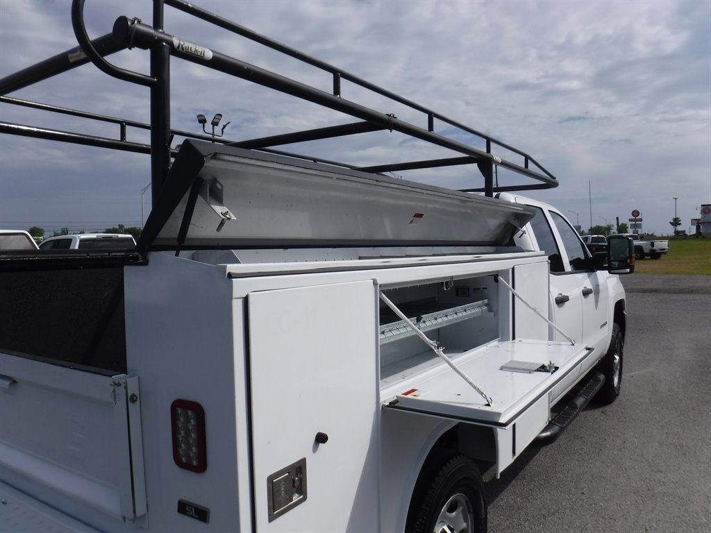 2019 Chevrolet Silverado 2500 Utility With Racks photo