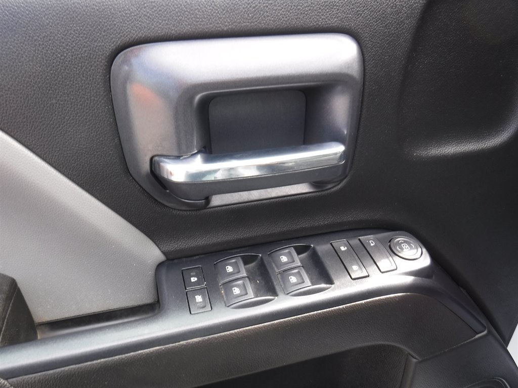 2019 Chevrolet Silverado 2500 Utility With Racks photo