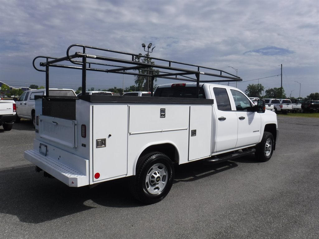 2019 Chevrolet Silverado 2500 Utility With Racks photo