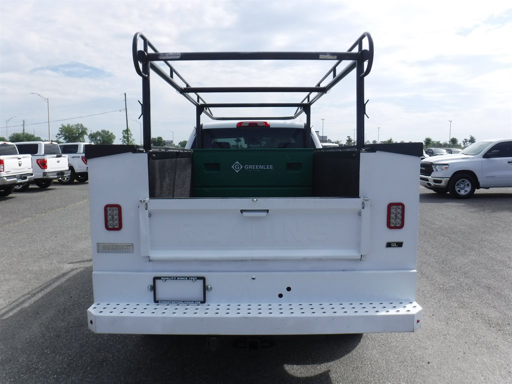 2019 Chevrolet Silverado 2500 Utility With Racks photo