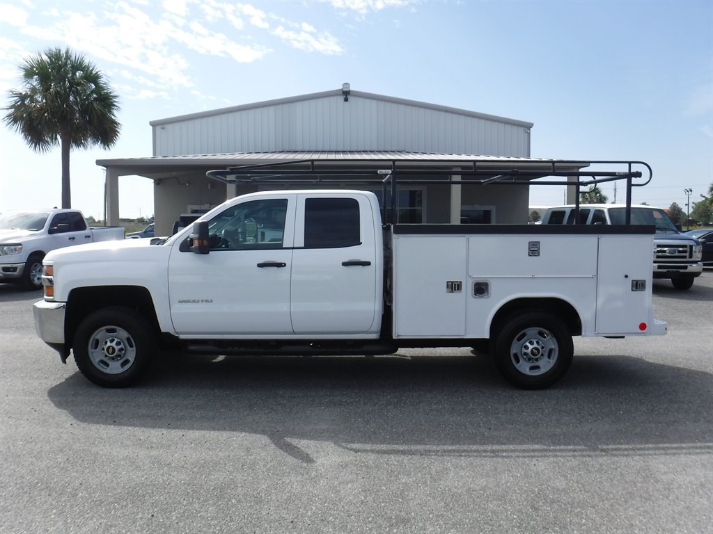 2019 Chevrolet Silverado 2500 Utility With Racks photo