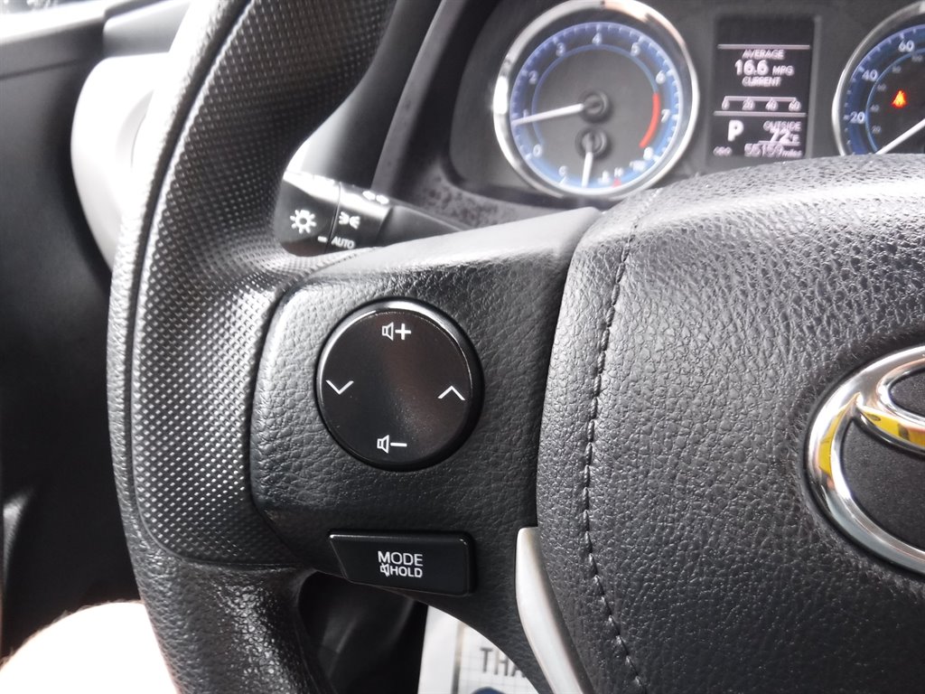 2017 Toyota Corolla LE photo