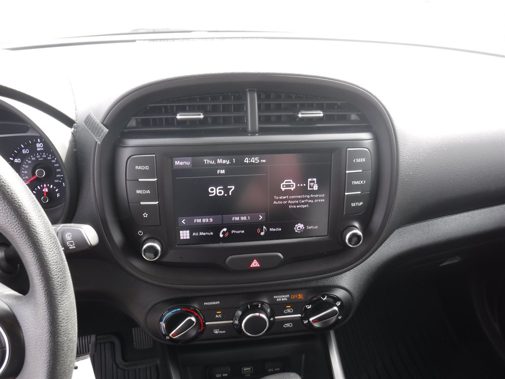2022 Kia Soul LX photo