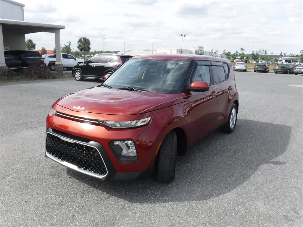 2022 Kia Soul LX photo