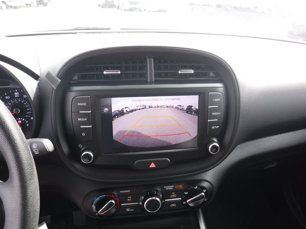 2022 Kia Soul LX photo