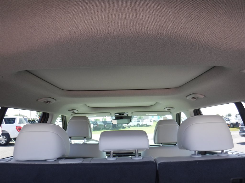 2024 Hyundai Santa Fe Limited photo