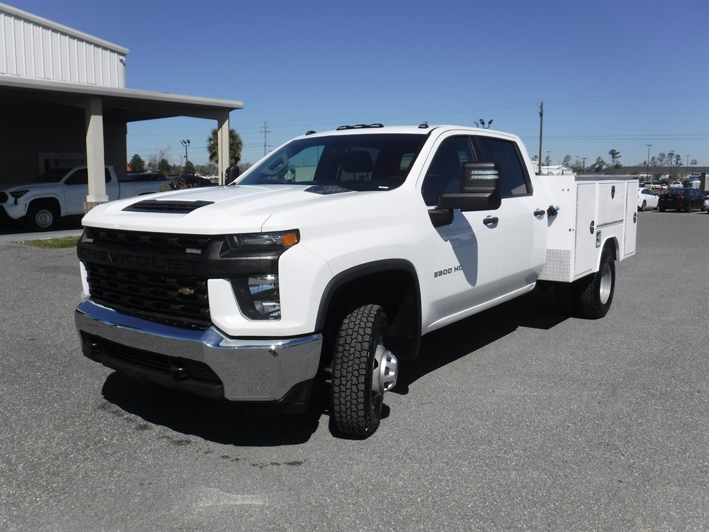 2021 Chevrolet Silverado - $28,995