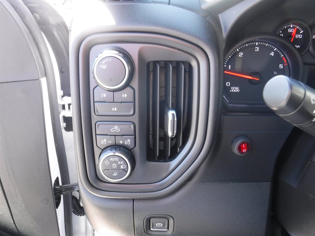2021 Chevrolet Silverado - $28,995