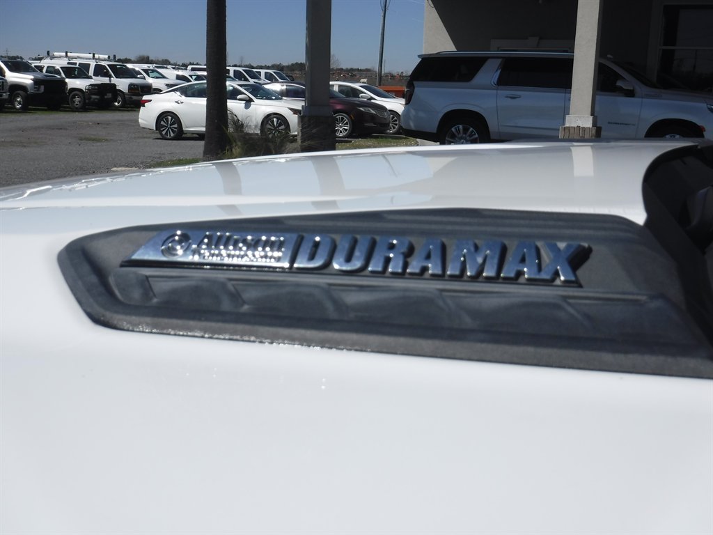 2021 Chevrolet Silverado - $28,995
