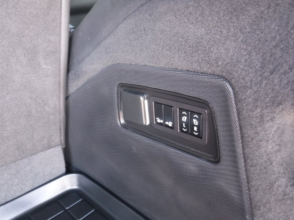 2023 Cadillac Escalade - $57,995
