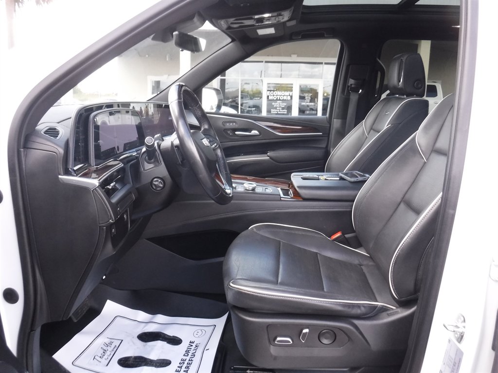2023 Cadillac Escalade - $58,995