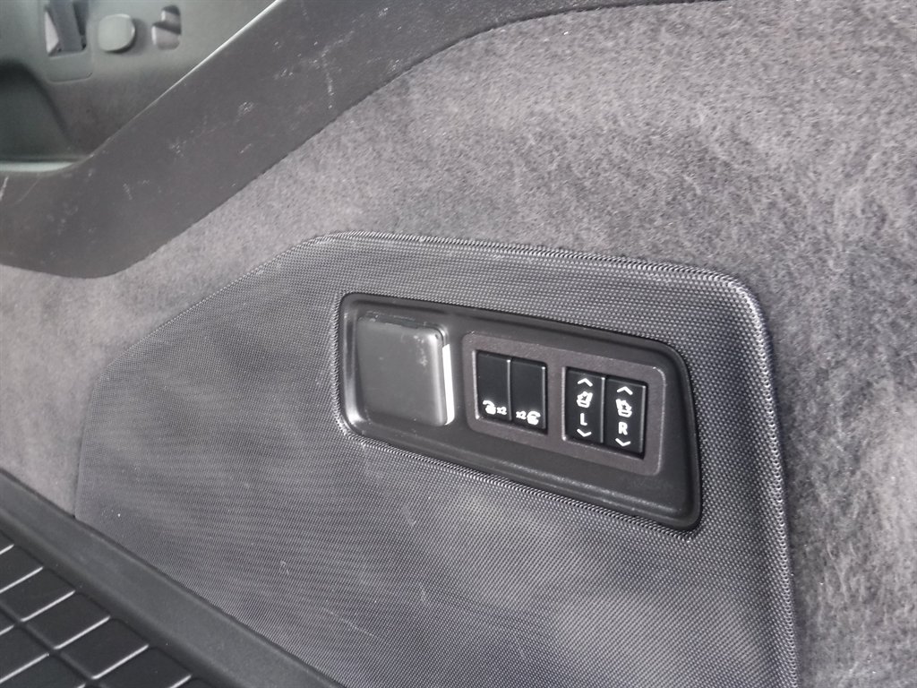 2023 Cadillac Escalade - $58,995